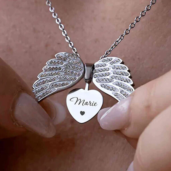 Collar Alas de Ángel Personalizado